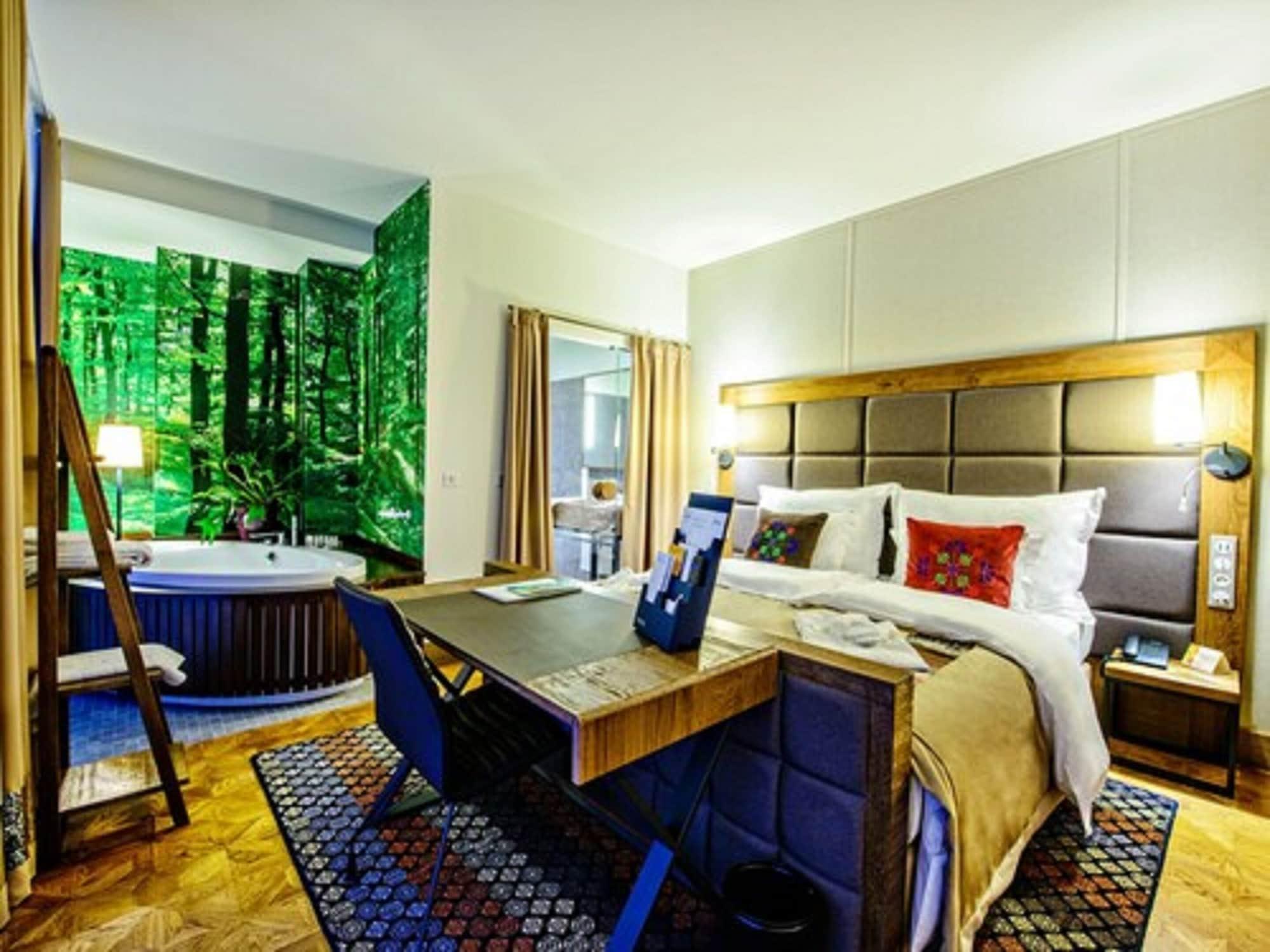 Hotel Bristol Tradition And Luxury Rzeszow Luaran gambar Deluxe Room