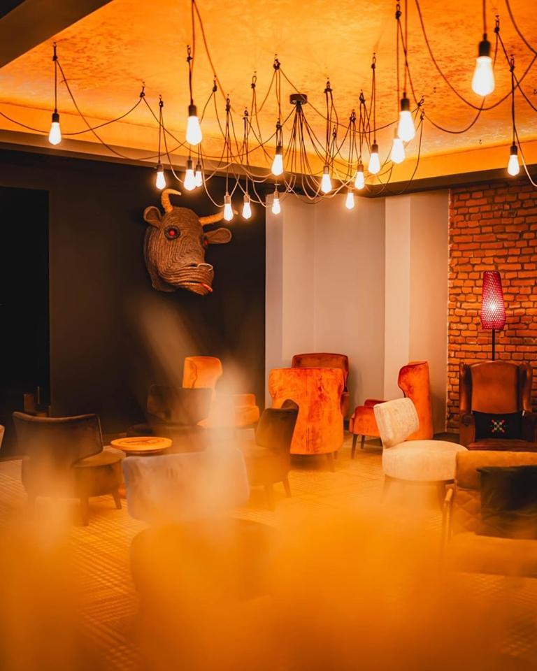 Hotel Bristol Tradition And Luxury Rzeszow Luaran gambar The interior of the restaurant