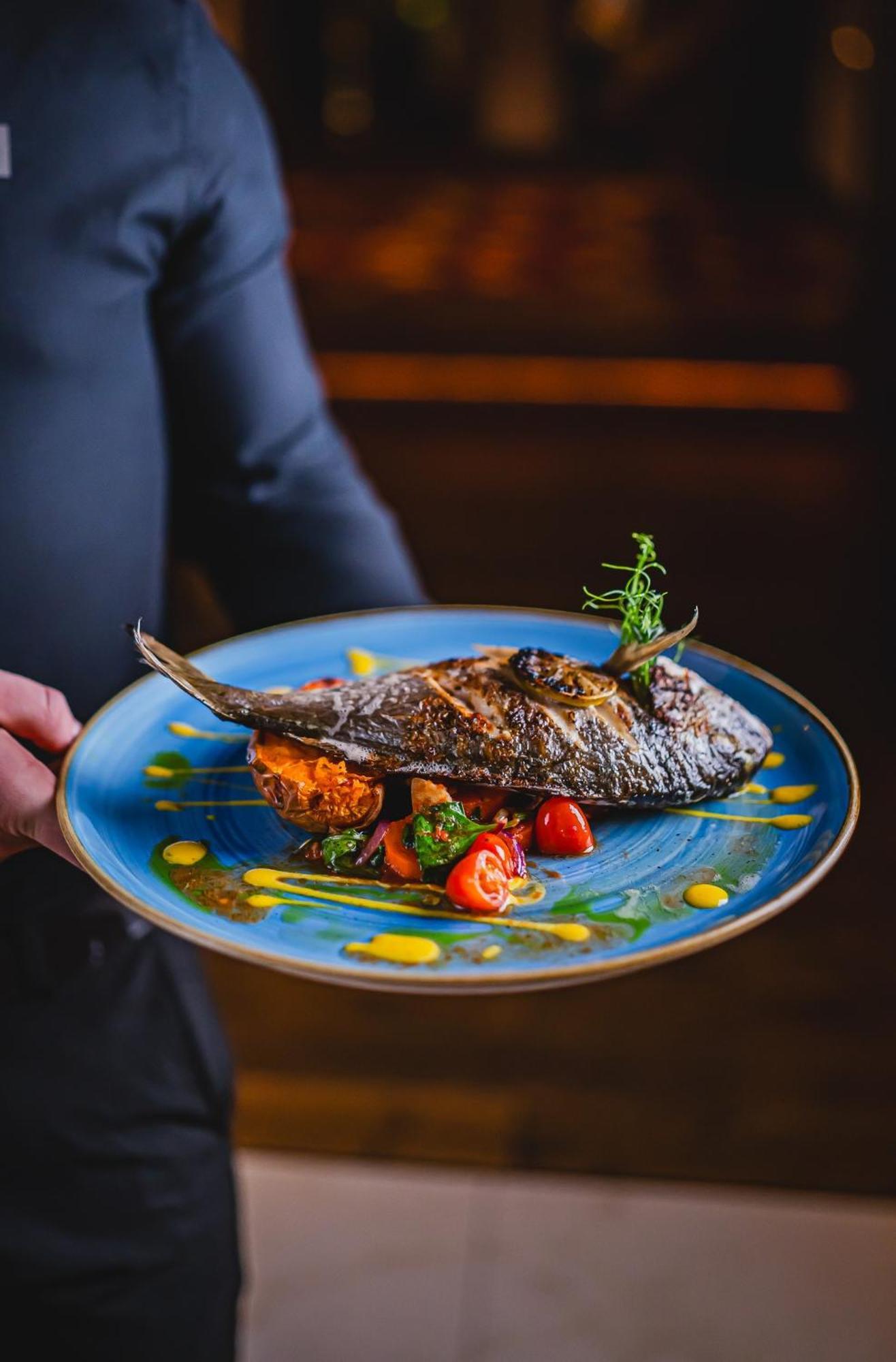 Hotel Bristol Tradition And Luxury Rzeszow Luaran gambar A prepared fish